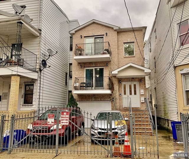 317 Summer Avenue - Photo 1