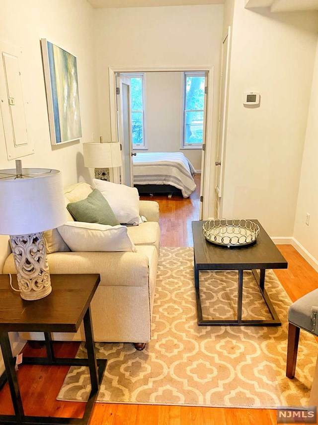 112 Morris Street - Photo 1