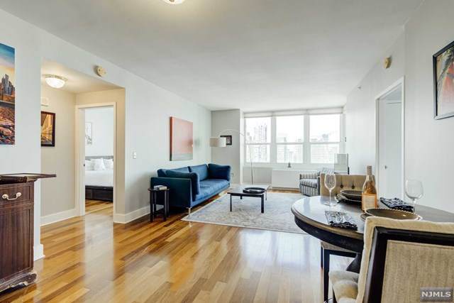 88 Morgan Street - Photo 1