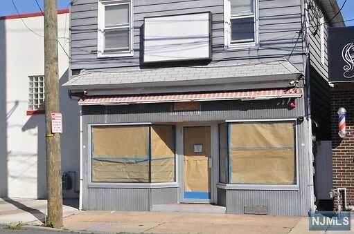 423 Broadway - Photo 1