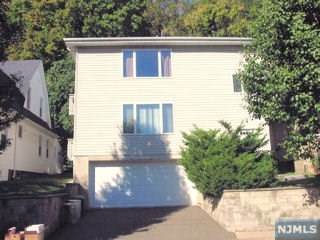 400 Undercliff Avenue - Photo 1