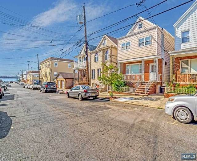 129 20th Street - Photo 1