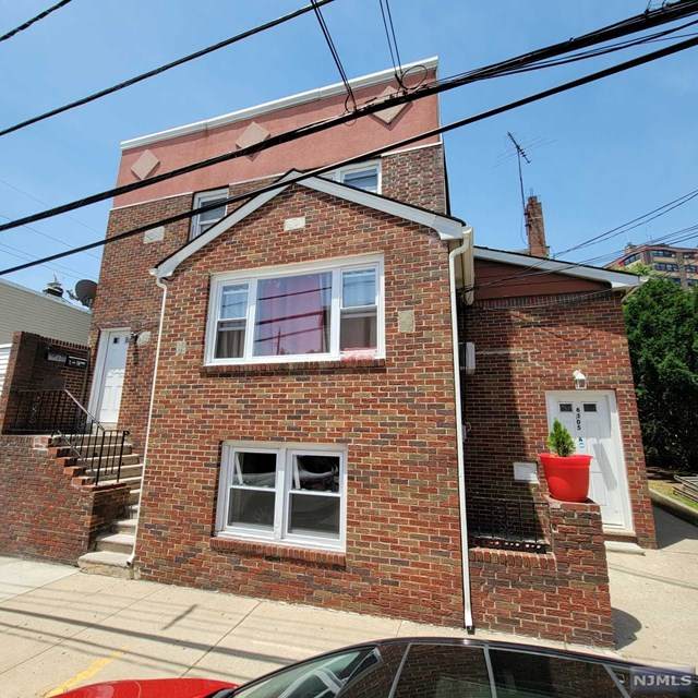 6105 Meadowview Avenue - Photo 1