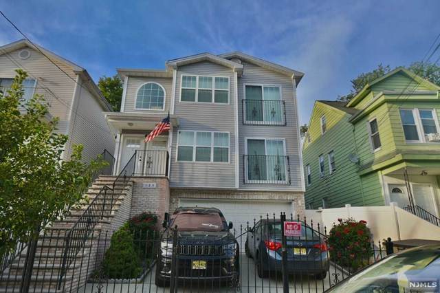 139 Mapes Avenue - Photo 1