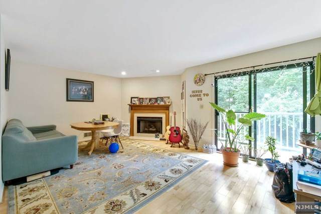 40 Triumph Court - Photo 1
