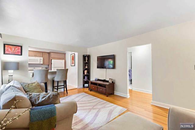 465 Maple Hill Drive - Photo 1