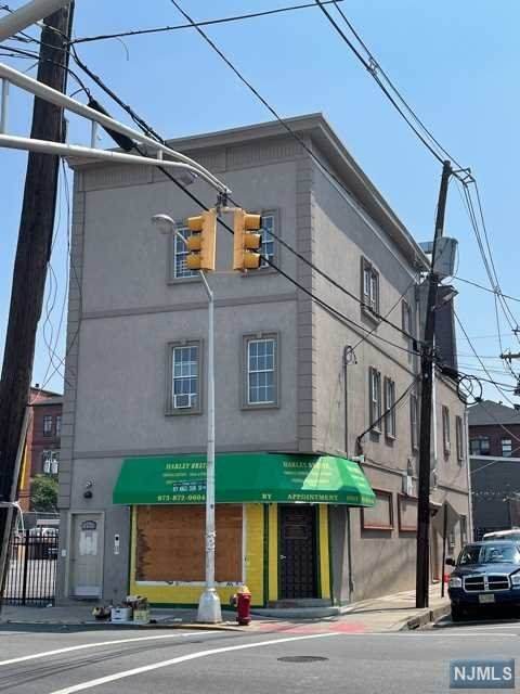 331 Straight Street - Photo 1