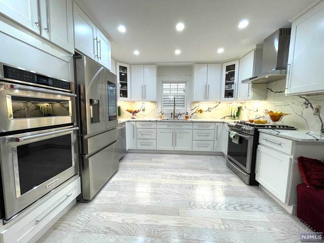 183 Boyd Avenue - Photo 1