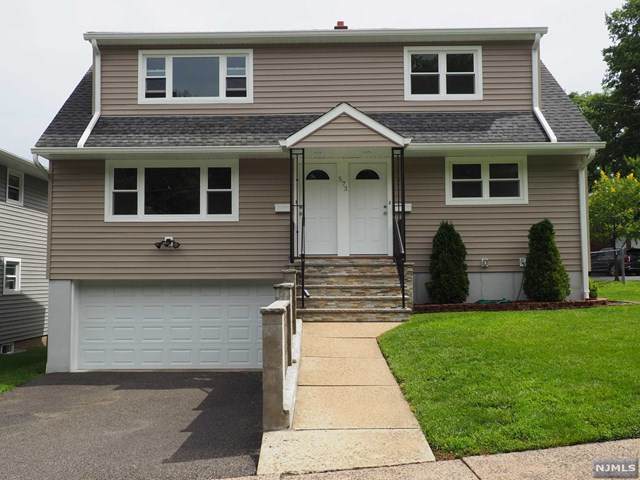 573 Carpenter Place - Photo 1