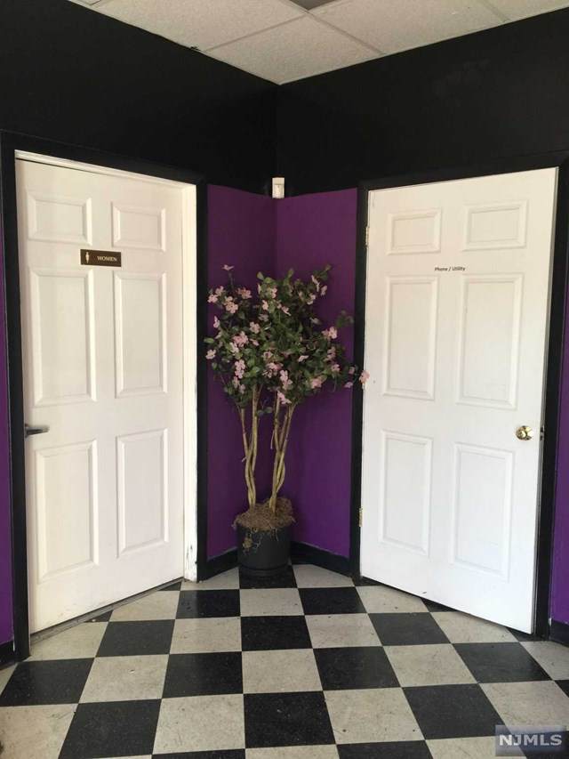 340 Bloomfield Avenue - Photo 1