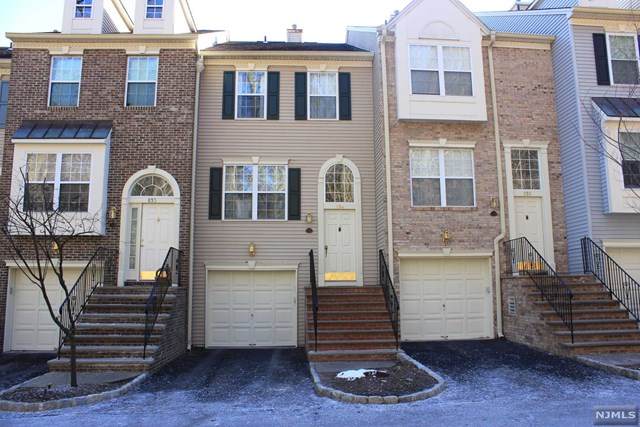 834 Roanoke Court - Photo 1