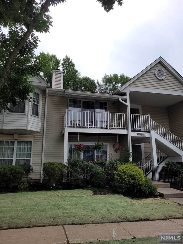 578 Holly Court - Photo 1