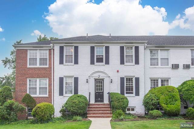 101 Gates Avenue - Photo 1