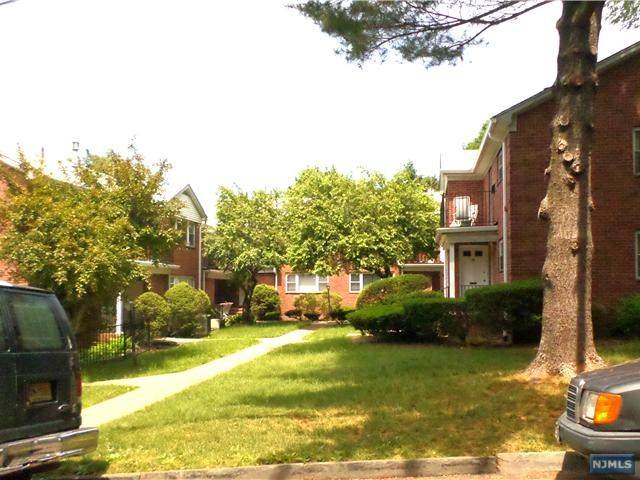 69 Chester Place - Photo 1