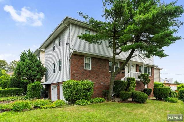 886 Howard Place - Photo 1