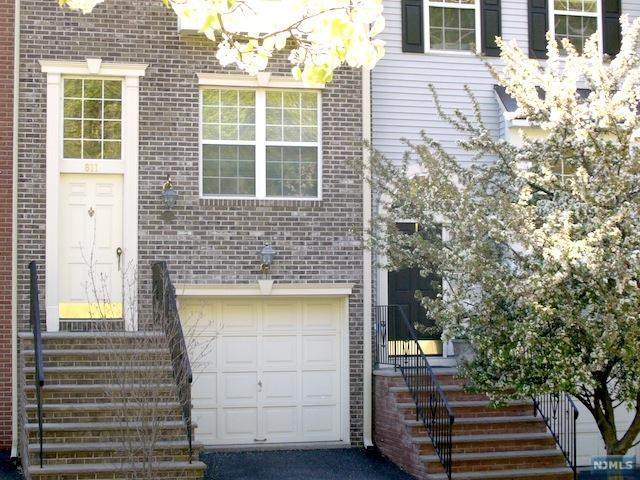 811 Newport Drive - Photo 1
