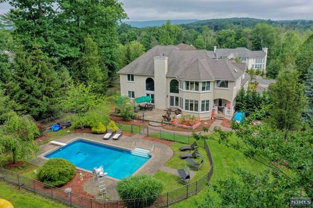 24 Greenwich Avenue - Photo 1