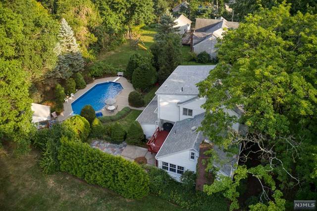 23 Akers Avenue - Photo 1