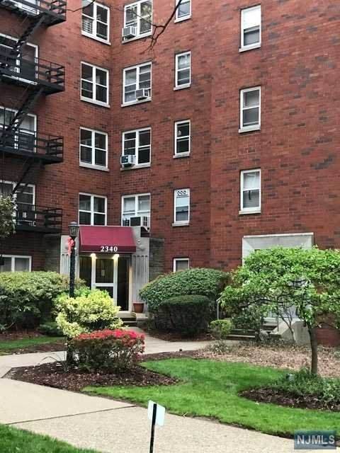 2340 Linwood Avenue - Photo 1