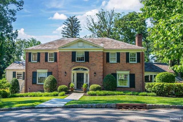 11 Crest Circle - Photo 1