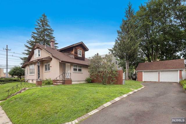 214 Maywood Avenue - Photo 1