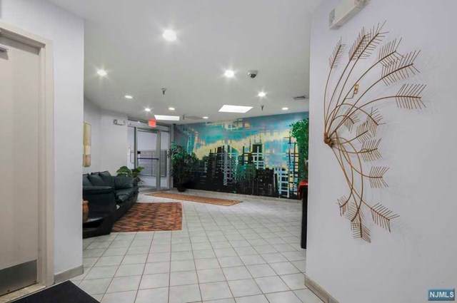 320 Anderson Avenue - Photo 1