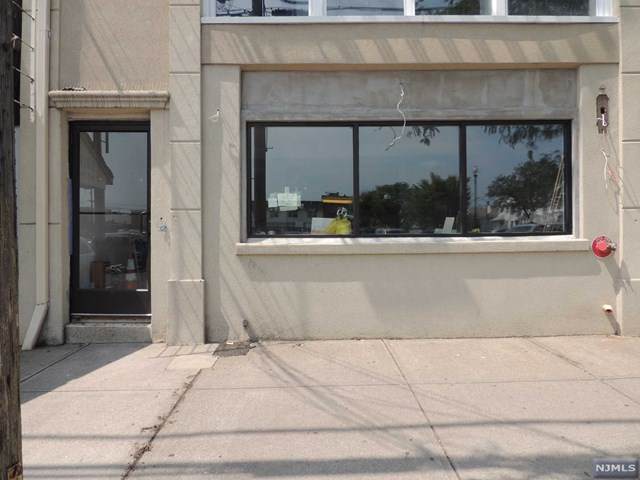 231 Dayton Avenue - Photo 1