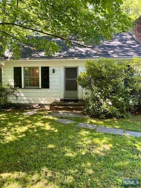 25 Sterling Place - Photo 1