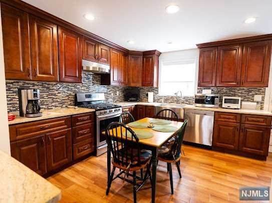 32 Blakely Place - Photo 1