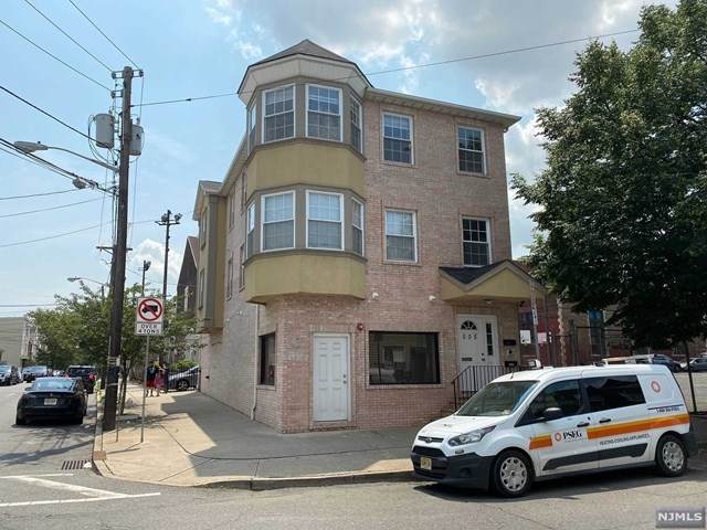 505 Ferry Street - Photo 1