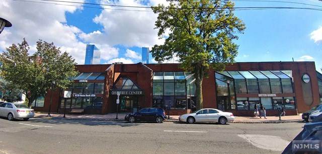 2024 Center Avenue - Photo 1