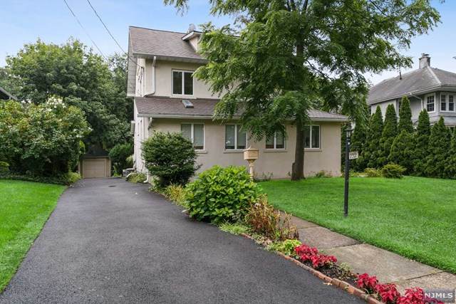 732 Summit Avenue - Photo 1