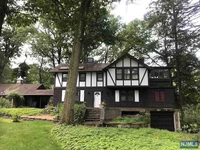 27 Warren Lane - Photo 1
