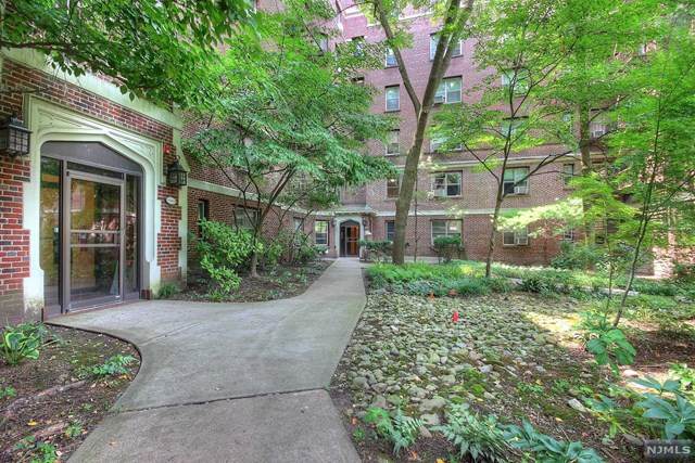 100 Palisade Avenue - Photo 1