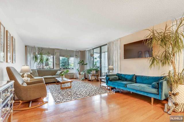 300 Winston Drive - Photo 1