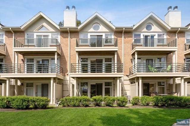 19 Grand Cove Way - Photo 1