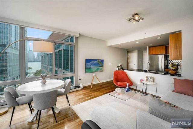 25 Hudson Street - Photo 1