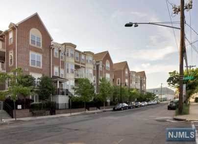 200 Dey Street - Photo 1