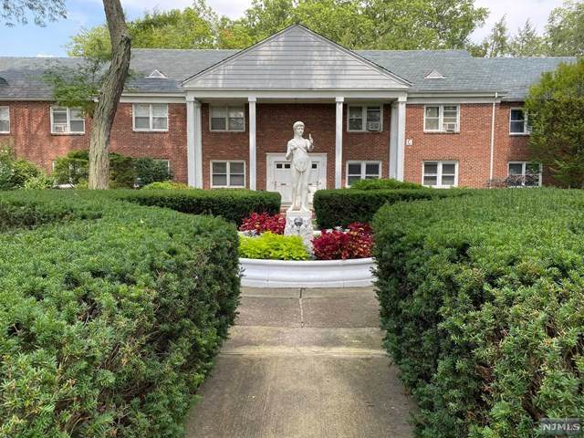 151 Palisade Avenue - Photo 1