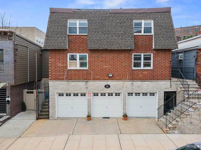 161 18th Street - Photo 1
