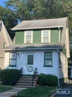 70 Leslie Street - Photo 1