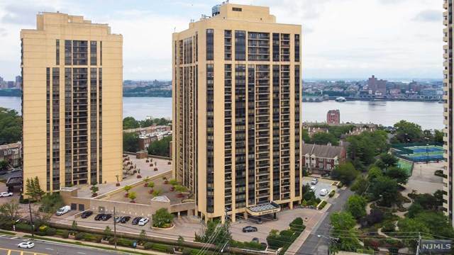 800 Palisade Avenue - Photo 1