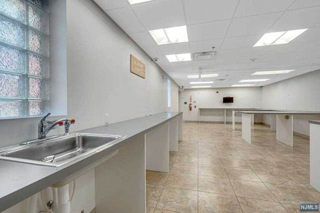 1555 Center Avenue - Photo 1