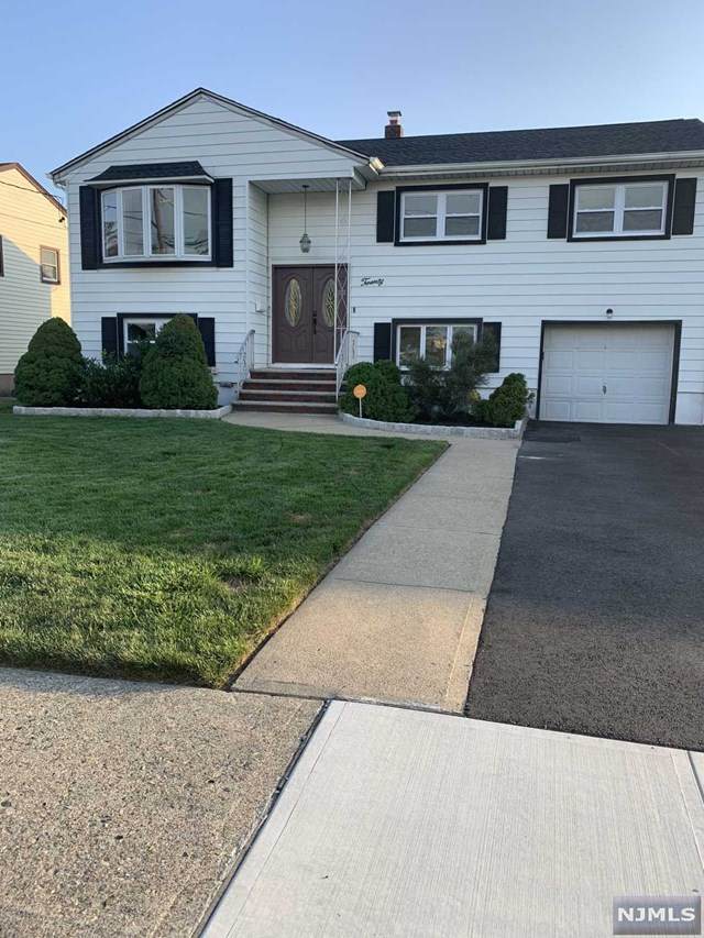 20 White Terrace - Photo 1