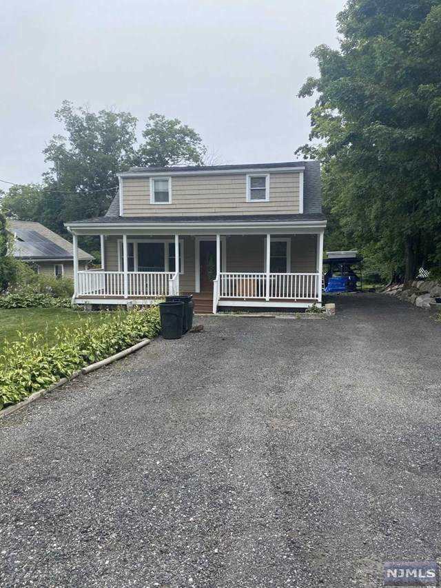 37 Pine Hill Road - Photo 1
