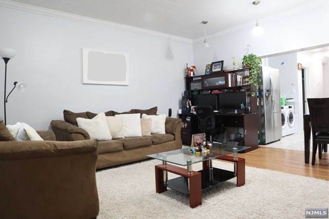 302 10th Street - Photo 1