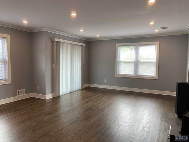 233 Midland Avenue - Photo 1