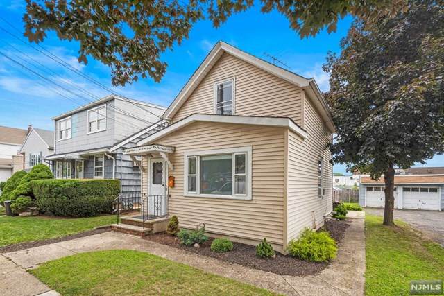 327 10th Street - Photo 1