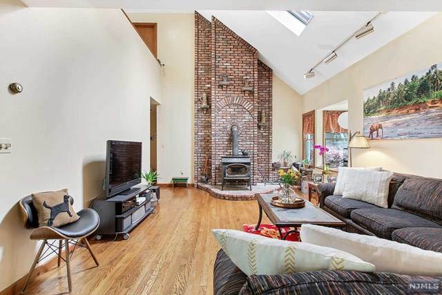 606 Delcina Drive - Photo 1