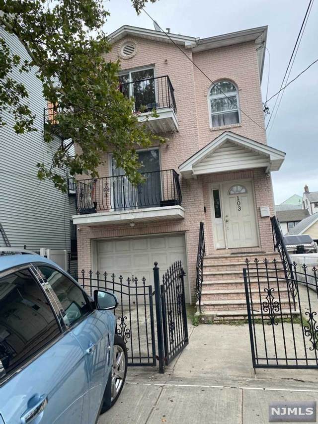103 Pennsylvania Avenue - Photo 1